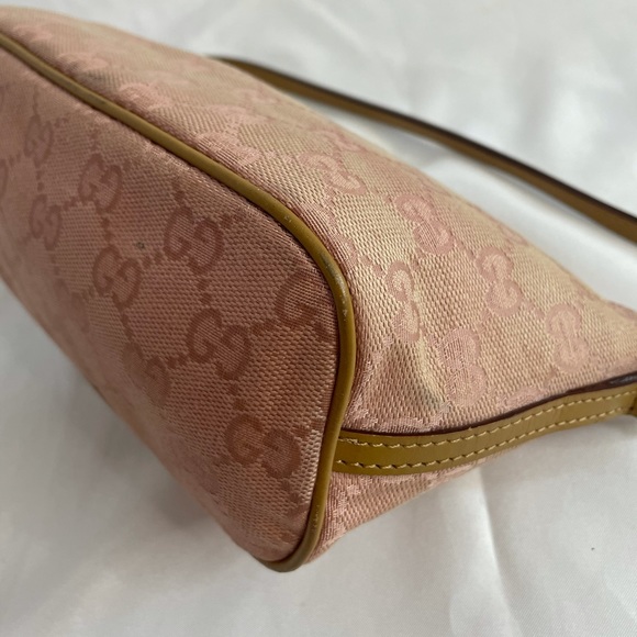 ✨SOLD✨ Gucci Vintage Pink Boat Bag Pochette - Picture 8 of 13
